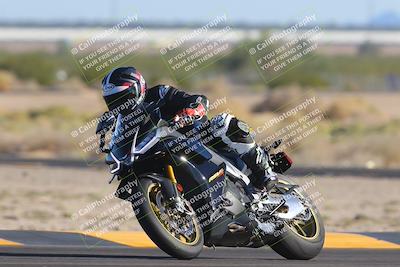 media/Nov-06-2023-Moto Forza (Mon) [[ce023d0744]]/3-Intermediate Group/Session 5 (Turn 4)/